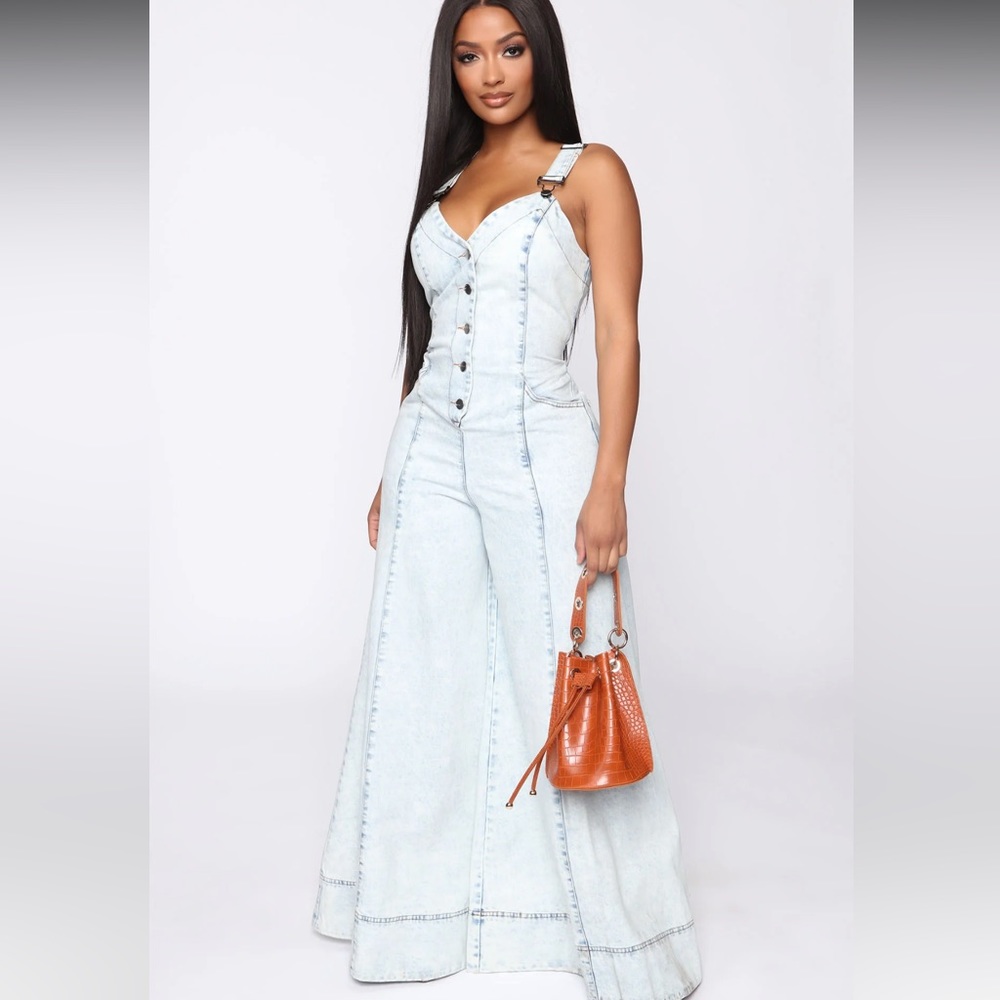 Fashion Nova My Go To Denim Jumpsuit - Light Wash- S